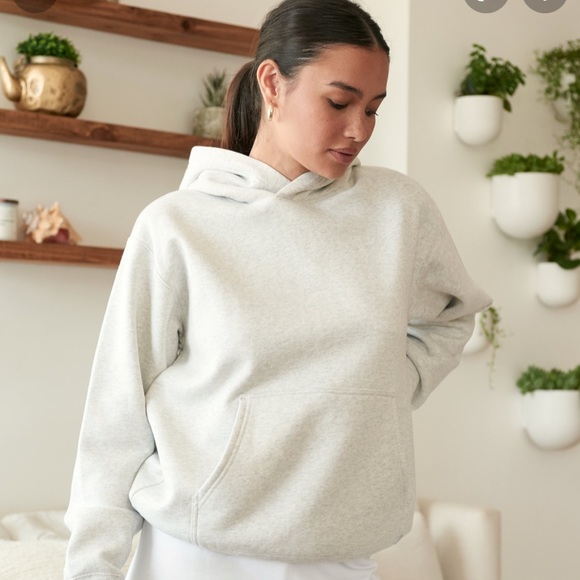 TNA Tops - TNA-Cozy AF perfect hoodie